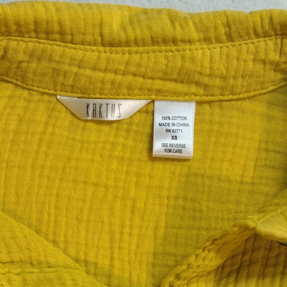 Kaktus Yellow Cotton Gauze Tie Front Button Down Cropped Shirt XS - Picture 3 of 5